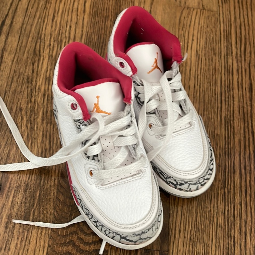 Boys Jordan Sneakers